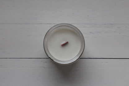 Soy Candle - Wooden Wick - Glass Jar (250 ml)